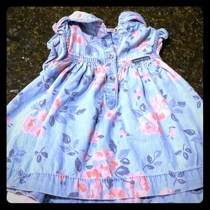 2 piece Calvin Klein Outfit. Size 3-6 months